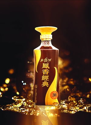 西凤酒核心产品 凤香经典 西南首家专卖店开县开业